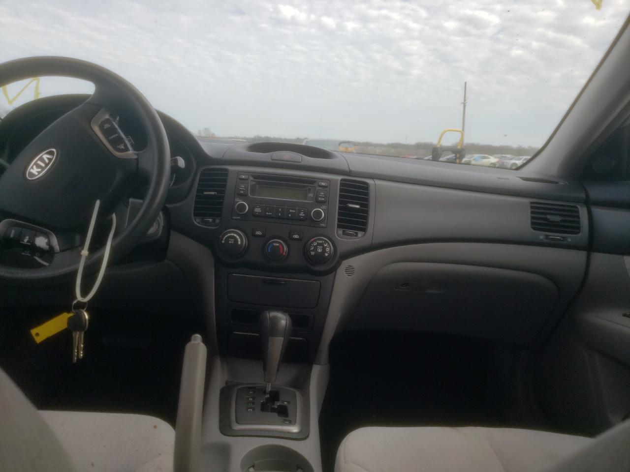 Фото 9 с аукциона – 2007 KIA OPTIMA LX с VIN KNAGE123075126754