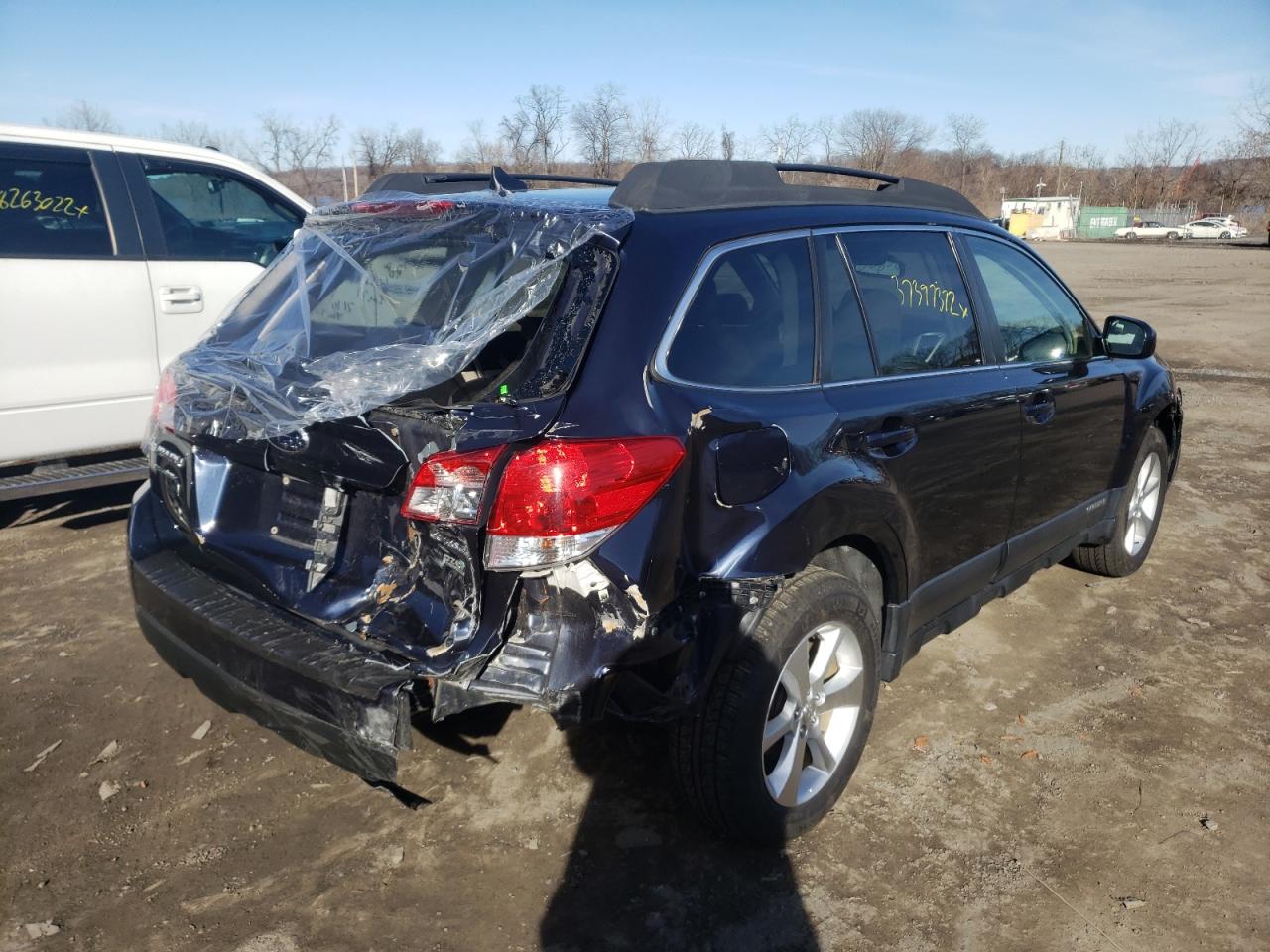 Photo 4 from auction – 2013 SUBARU OUTBACK 2. with VIN 4S4BRBKC1D3219230