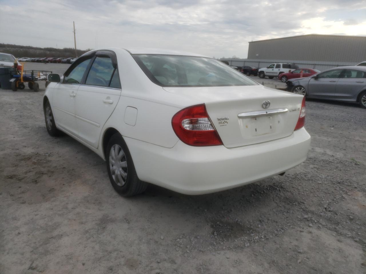 Photo 3 from auction – 2004 TOYOTA CAMRY LE with VIN 4T1BE32K84U337911