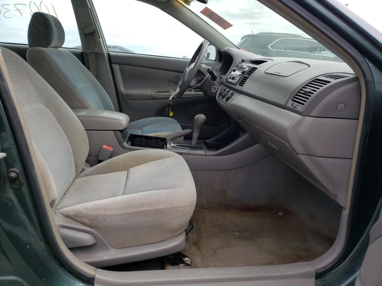 Photo 5 from auction – 2002 TOYOTA CAMRY LE with VIN 4T1BF32K12U536406