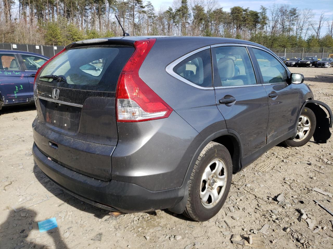 Photo 4 from auction – 2014 HONDA CR-V LX with VIN 3CZRM3H33EG703293