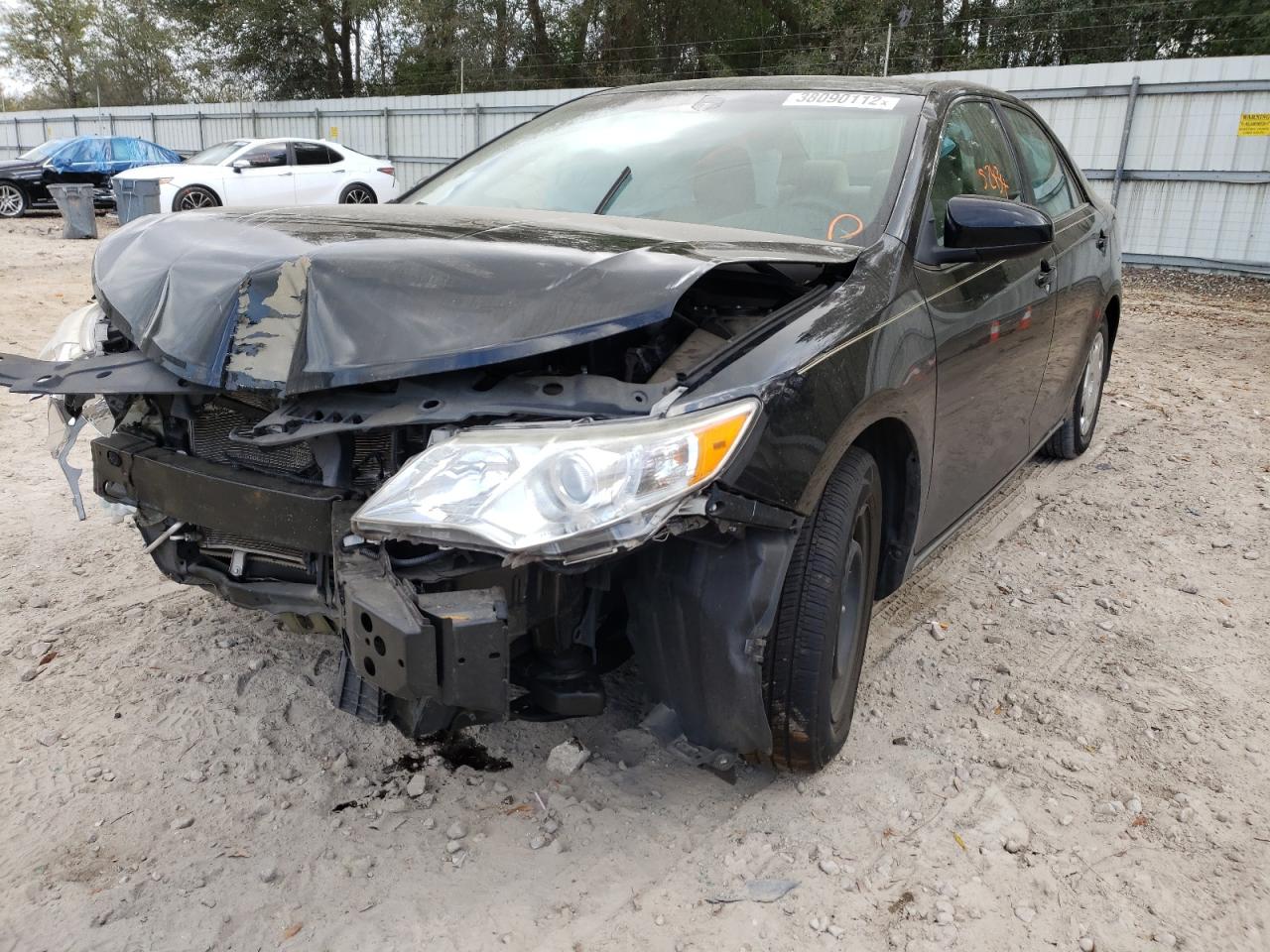 Photo 2 from auction – 2014 TOYOTA CAMRY L with VIN 4T1BF1FK9EU775687