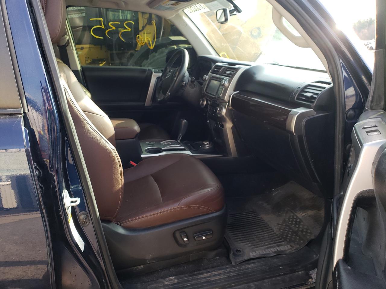 Photo 5 from auction – 2019 TOYOTA 4RUNNER SR with VIN JTEBU5JR0K5626916