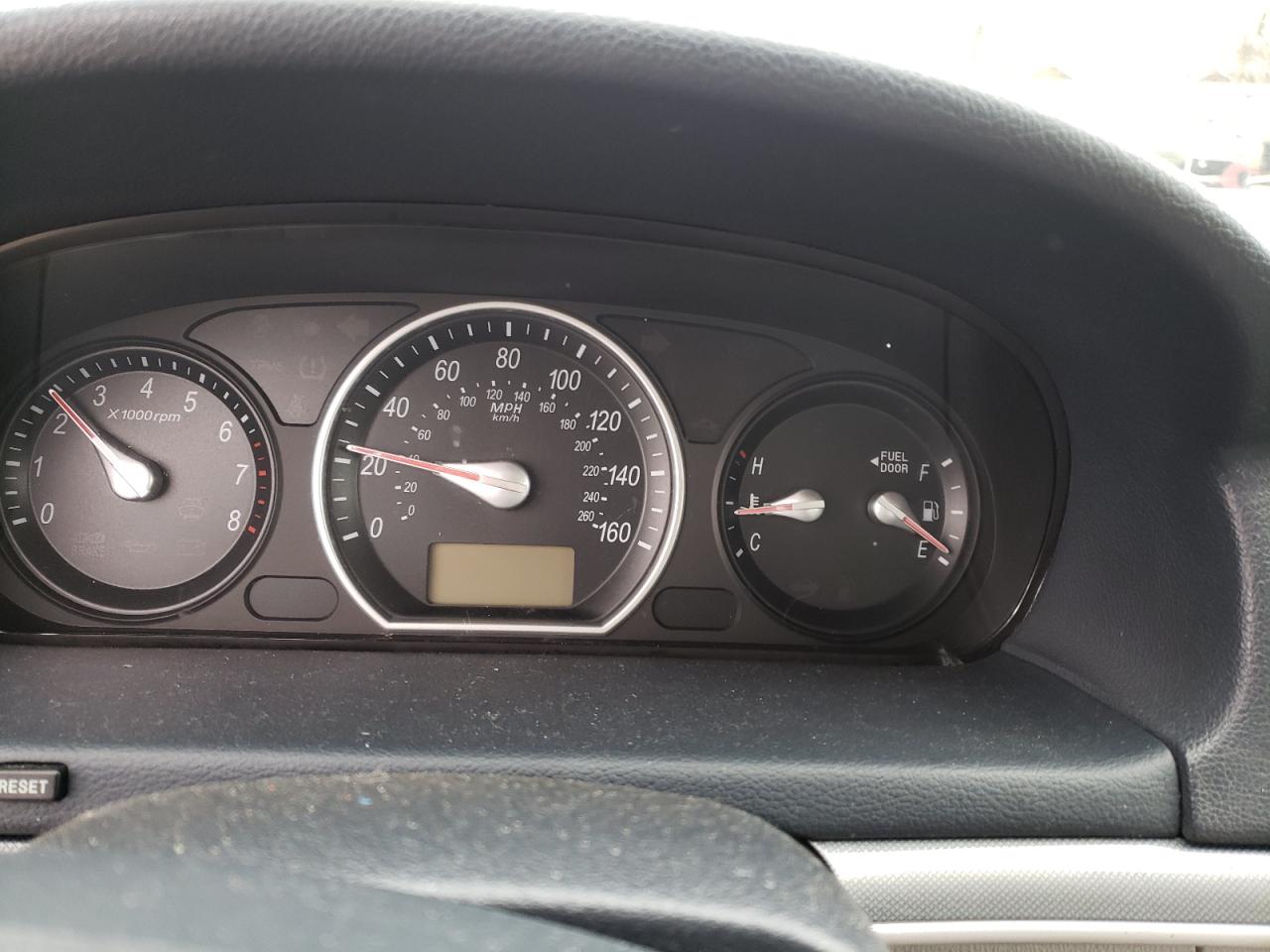 Photo 8 from auction – 2007 HYUNDAI SONATA SE with VIN 5NPEU46F37H171271
