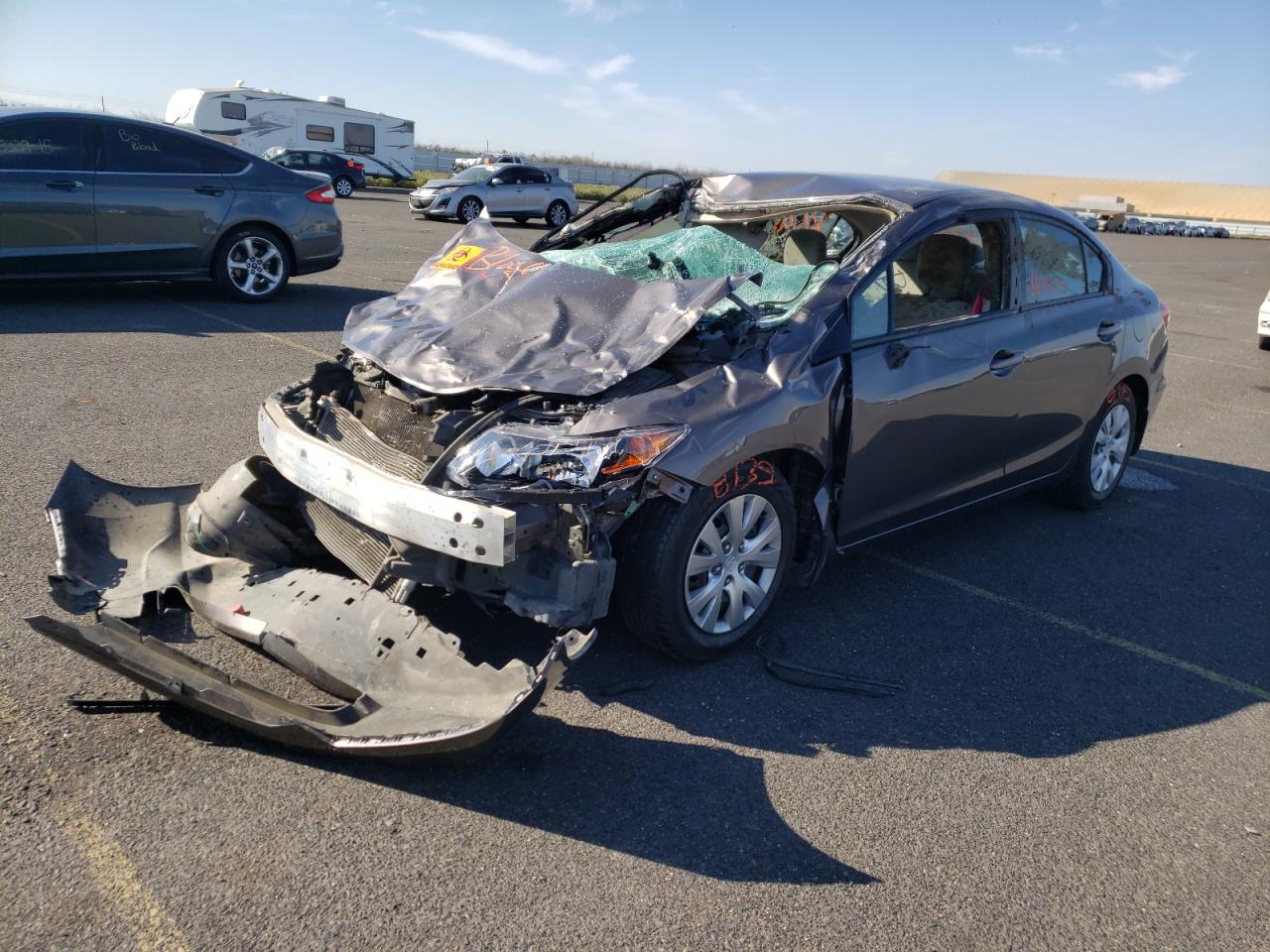 Photo 2 from auction – 2012 HONDA CIVIC LX with VIN 19XFB2F51CE316487