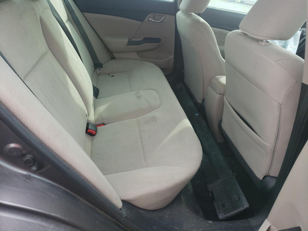 Photo 6 from auction – 2013 HONDA CIVIC LX with VIN 19XFB2F55DE060467