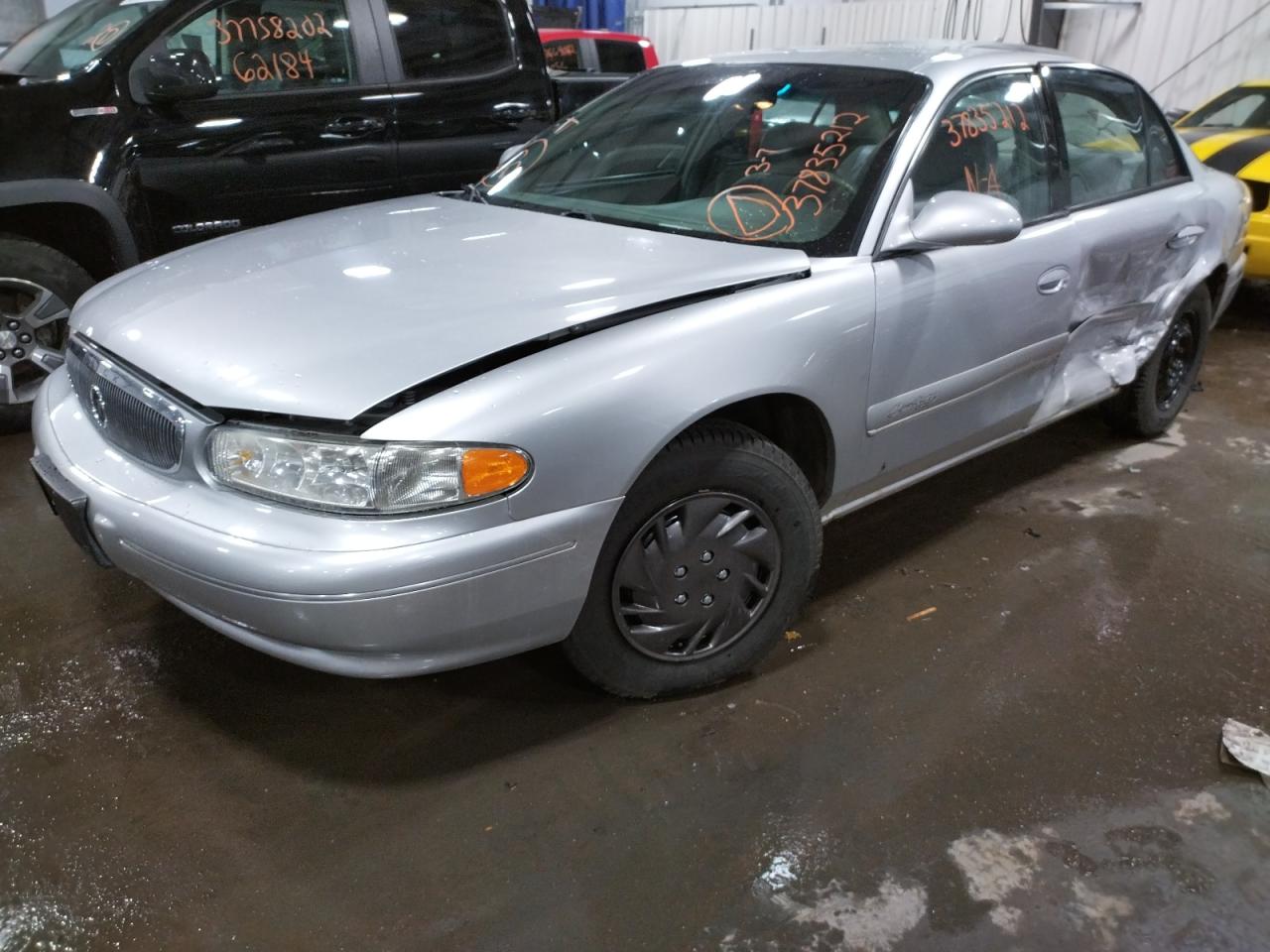 Photo 2 from auction – 2001 BUICK CENTURY CU with VIN 2G4WS52J011331329