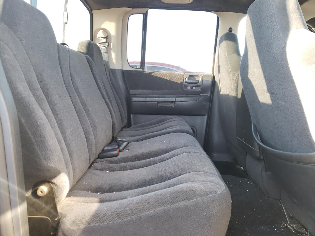 Photo 6 from auction – 2003 DODGE DAKOTA QUA with VIN 1D7HL48N13S158685