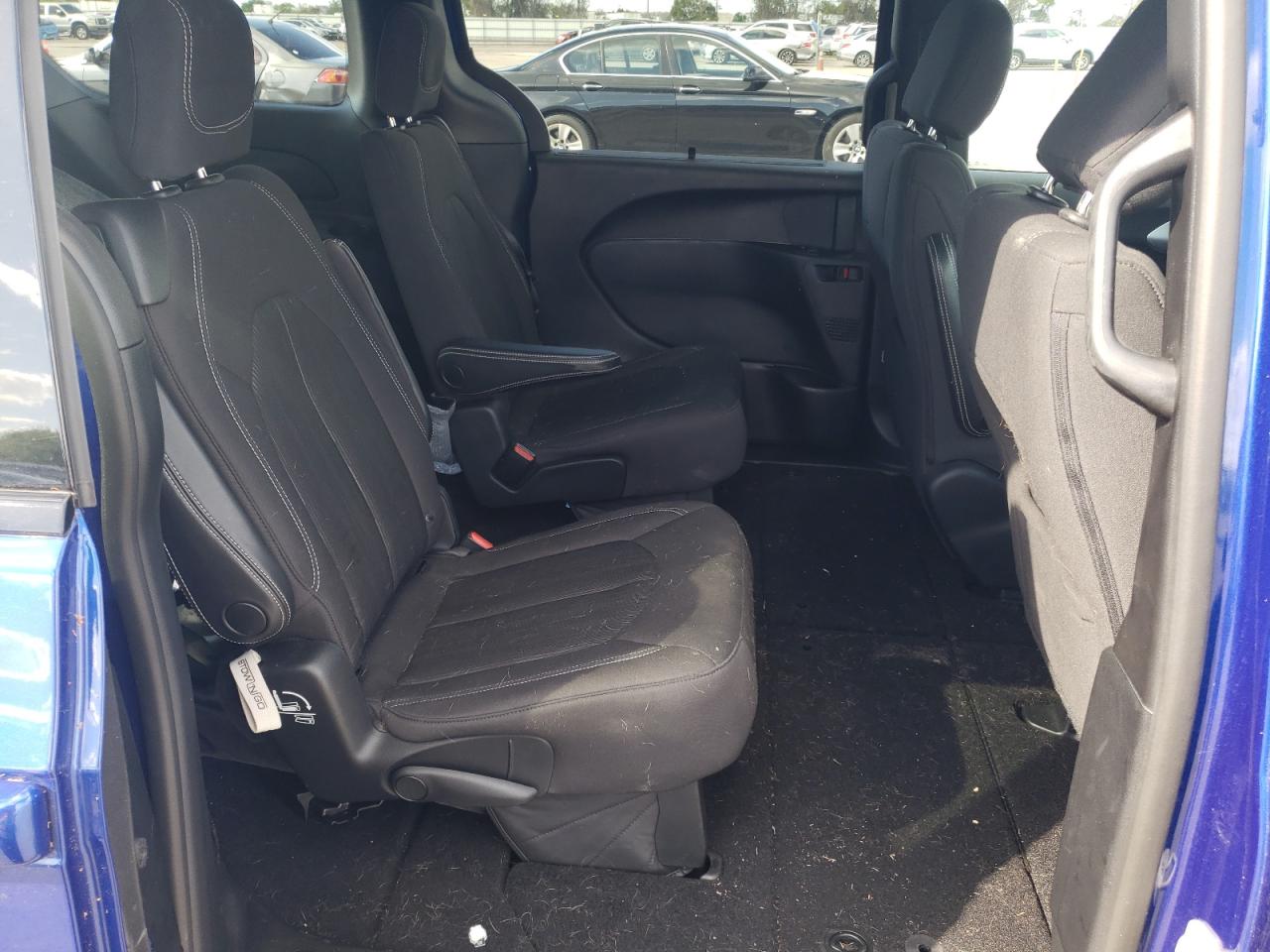 Photo 6 from auction – 2019 CHRYSLER PACIFICA T with VIN 2C4RC1FG1KR669878