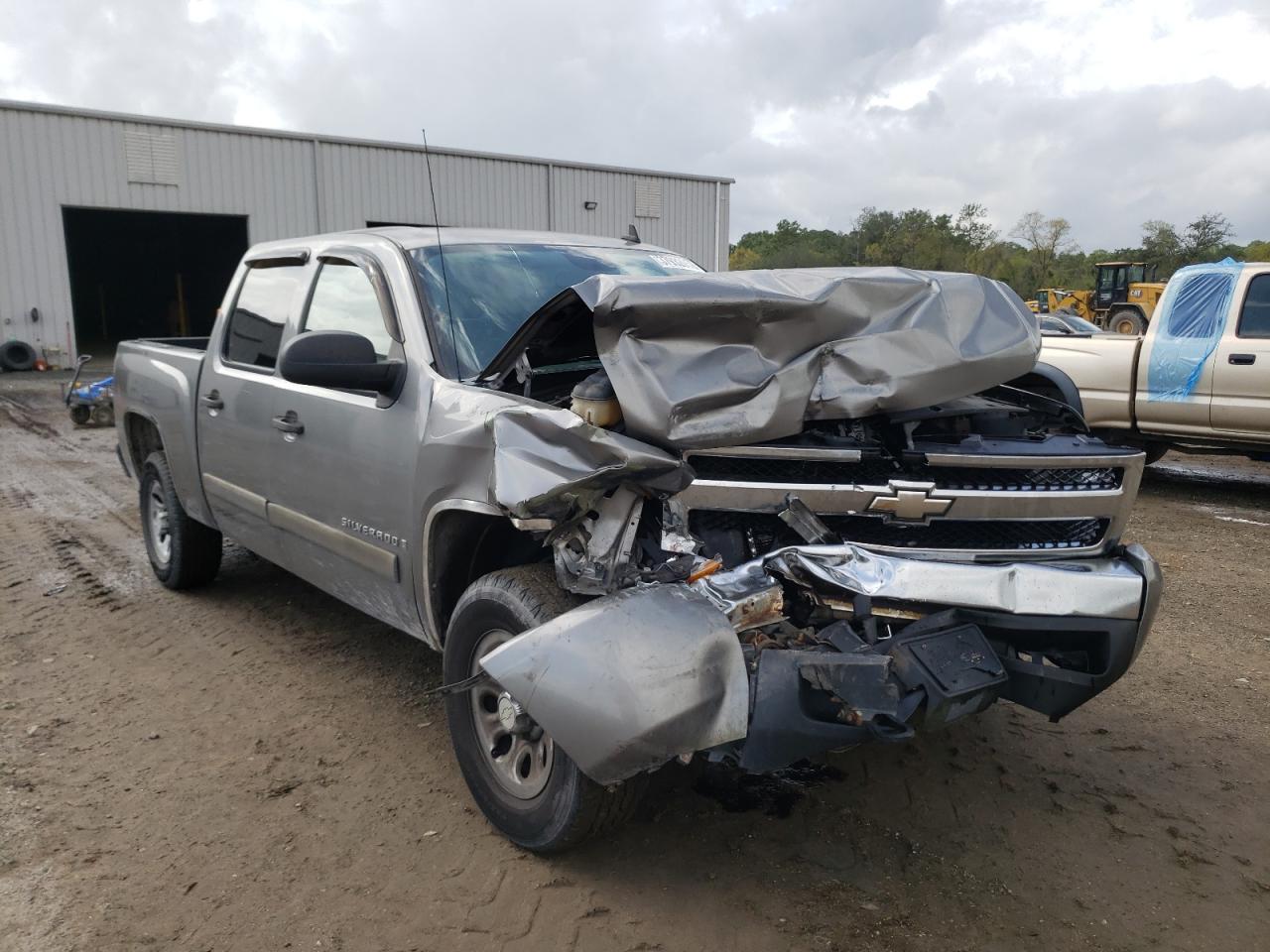 CHEVROLET SILVERADO 2007 with VIN 2GCEC13J471605712 - Photo from auction