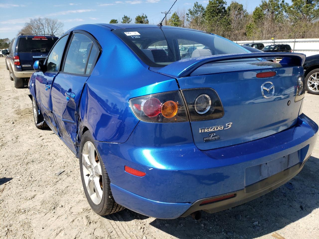 Photo 3 from auction – 2005 MAZDA 3 with VIN JM1BK123951266148