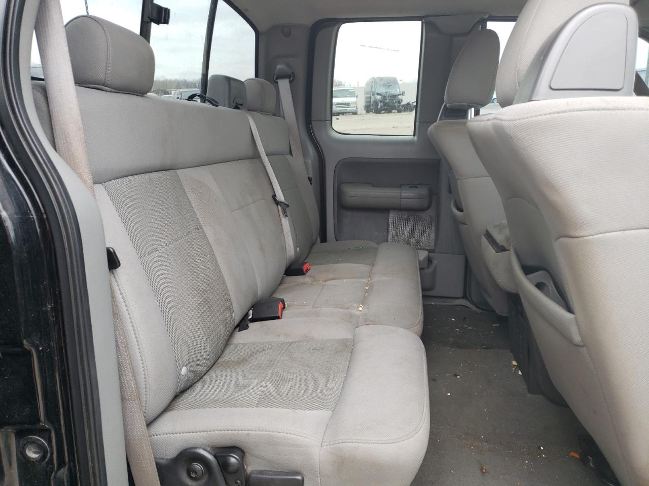 Photo 6 from auction – 2006 FORD F150 with VIN 1FTRX12VX6KD29626