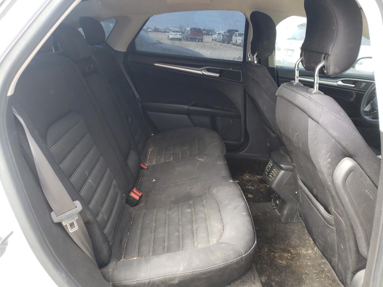 Photo 6 from auction – 2015 FORD FUSION SE with VIN 3FA6P0HD3FR132309