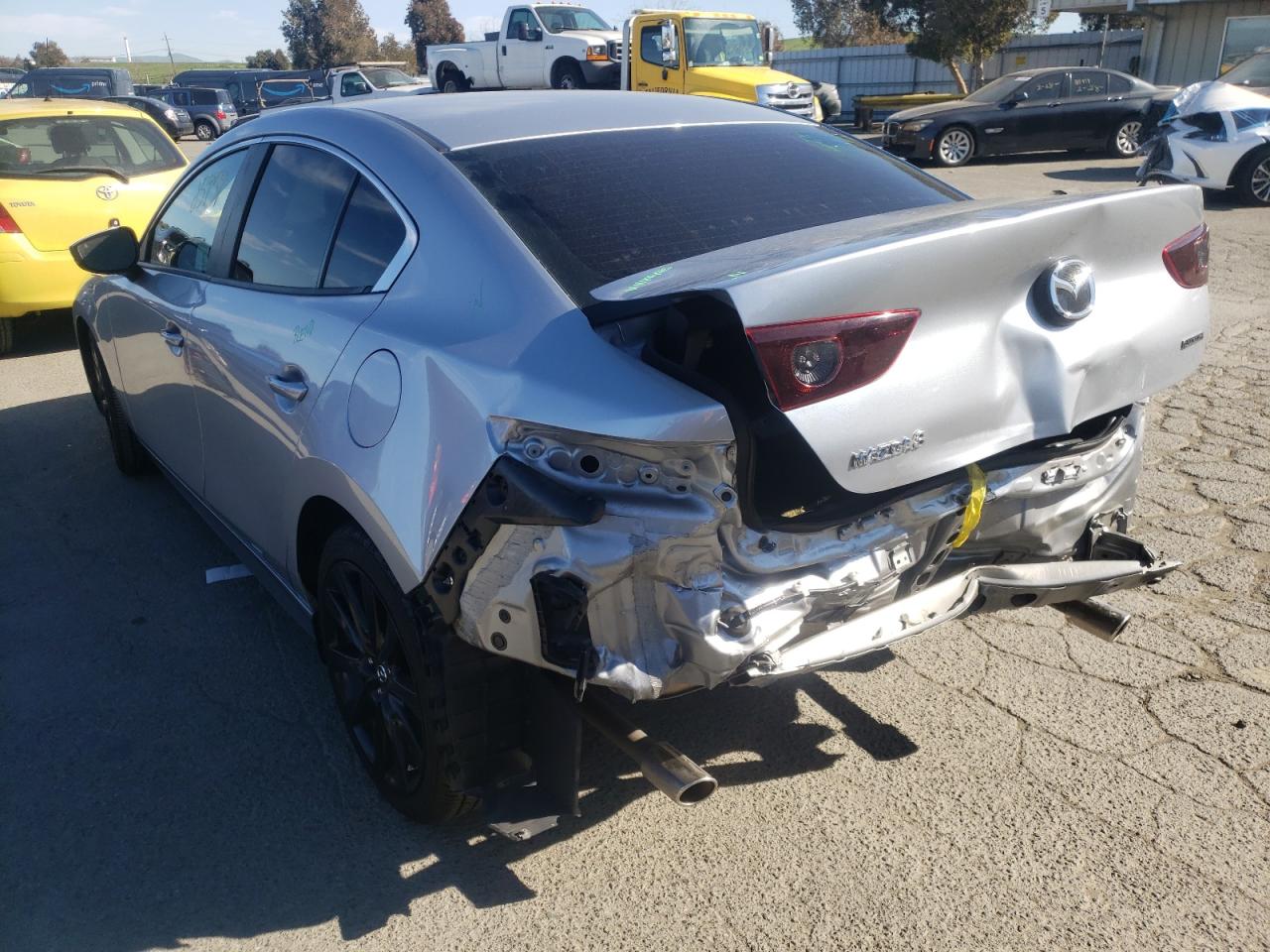 Photo 3 from auction – 2020 MAZDA 3 SELECT with VIN 3MZBPACL6LM129228