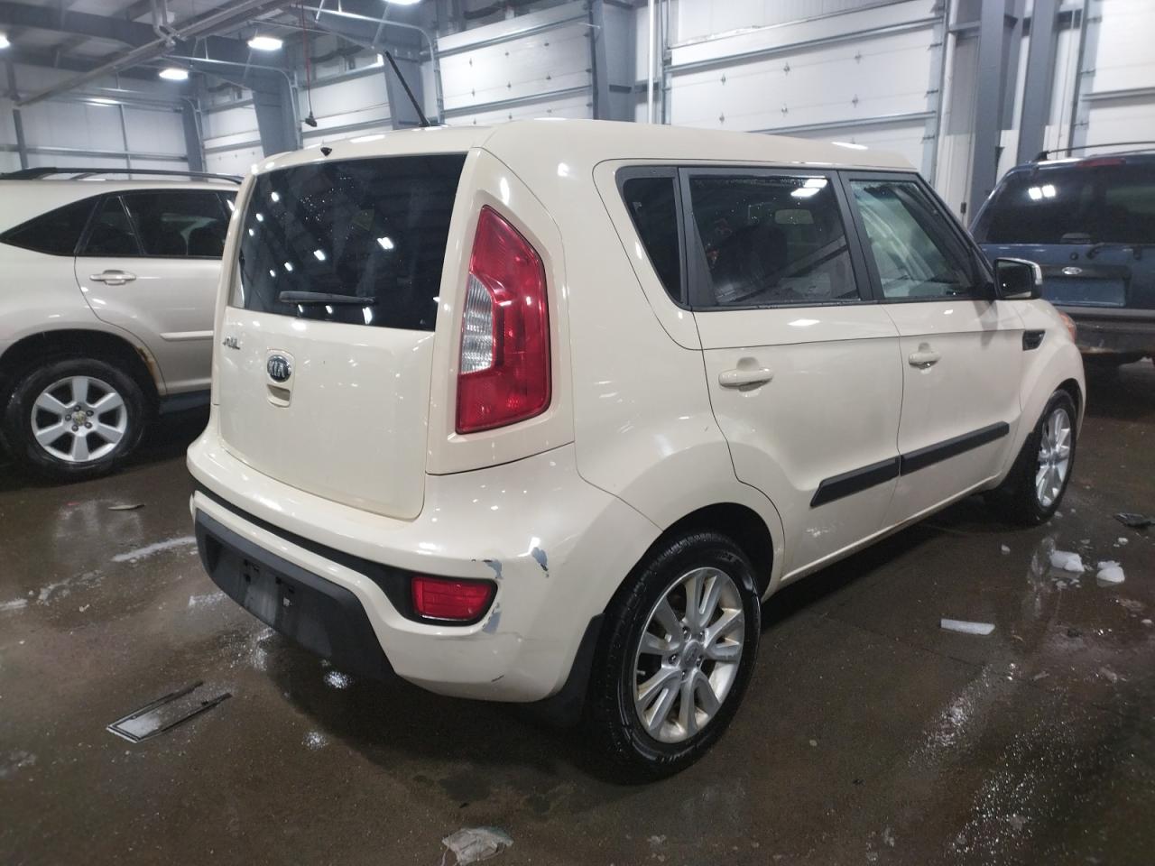 Фото 4 с аукциона – 2013 KIA SOUL + с VIN KNDJT2A62D7567477
