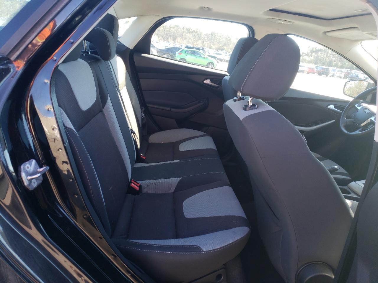 Photo 6 from auction – 2012 FORD FOCUS SE with VIN 1FAHP3F21CL441377