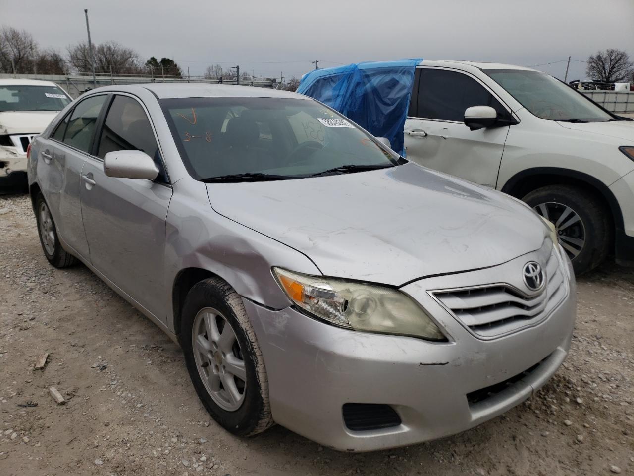 TOYOTA CAMRY BASE 2010 z numerem VIN 4T4BF3EKXAR045283 - Zdjęcie z aukcji