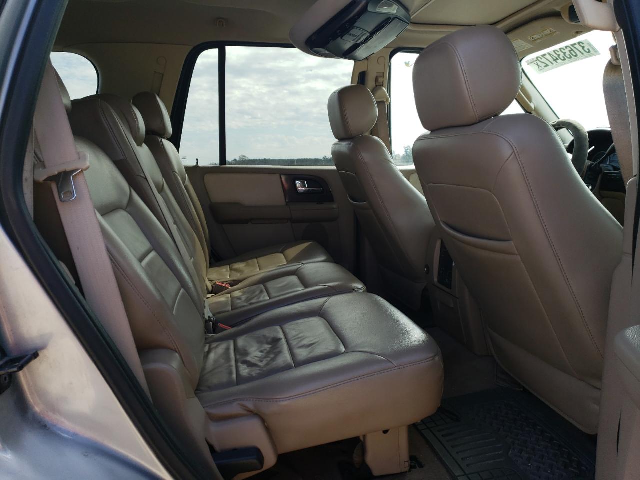 Photo 6 from auction – 2006 FORD EXPEDITION with VIN 1FMFU20536LA37410