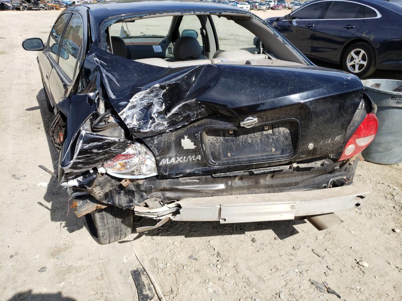 Photo 9 from auction – 2000 NISSAN MAXIMA with VIN JN1CA31A8YT205081