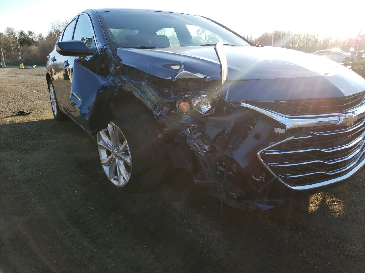 Photo 9 from auction – 2019 CHEVROLET MALIBU LT with VIN 1G1ZD5ST4KF154073