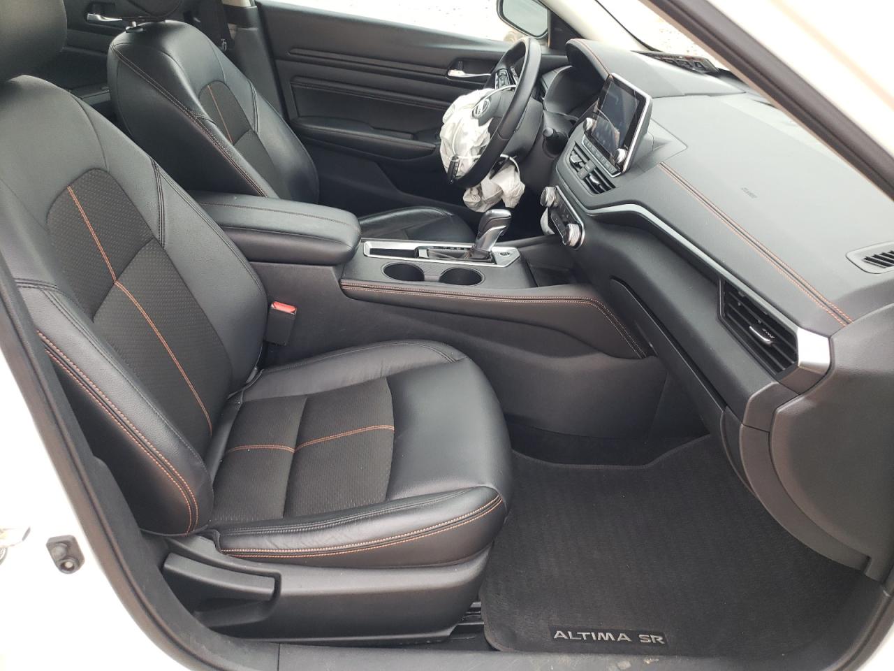Photo 5 from auction – 2019 NISSAN ALTIMA SR with VIN 1N4BL4CV9KC116142