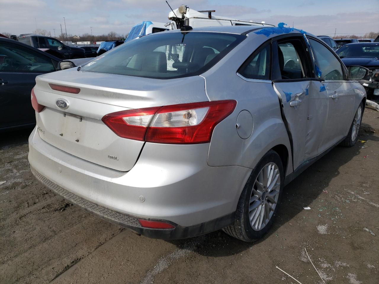 Photo 4 from auction – 2012 FORD FOCUS SEL with VIN 1FAHP3H24CL425977