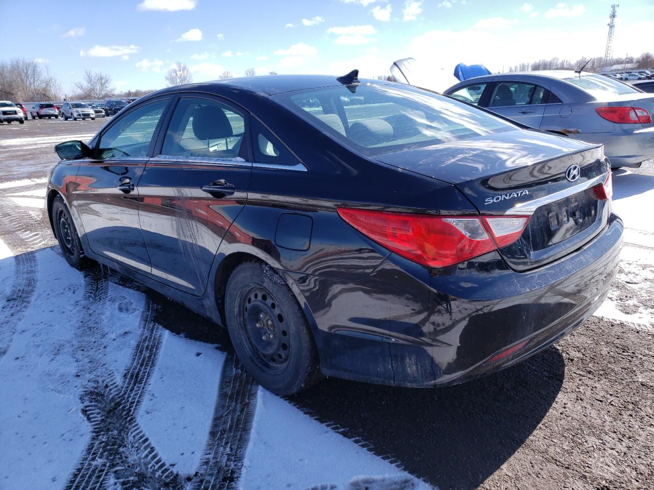 Photo 3 from auction – 2011 HYUNDAI SONATA GLS with VIN 5NPEB4AC0BH232667