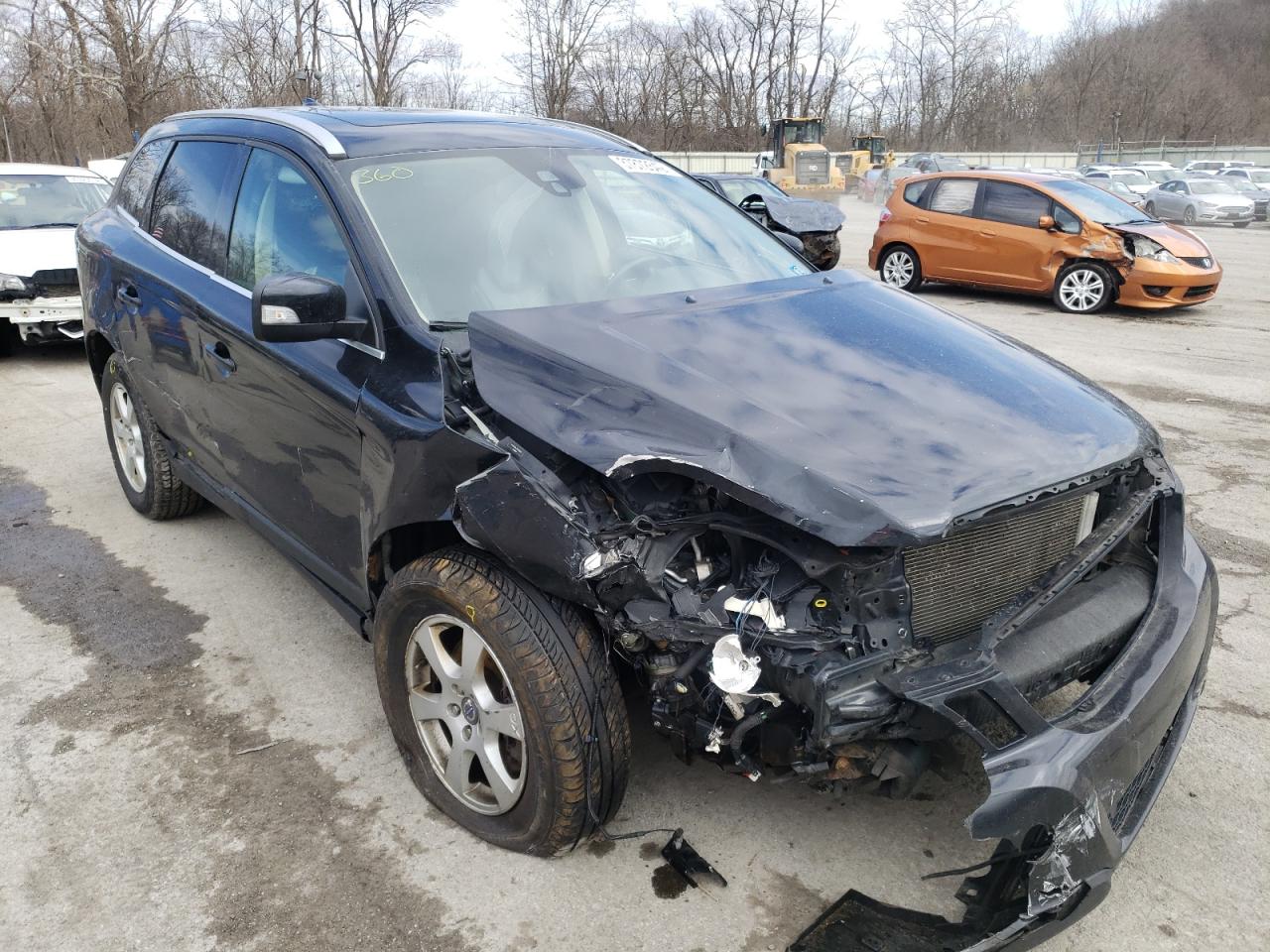 VOLVO XC60 3.2 2012 with VIN YV4940DL2C2321625 - Photo from auction