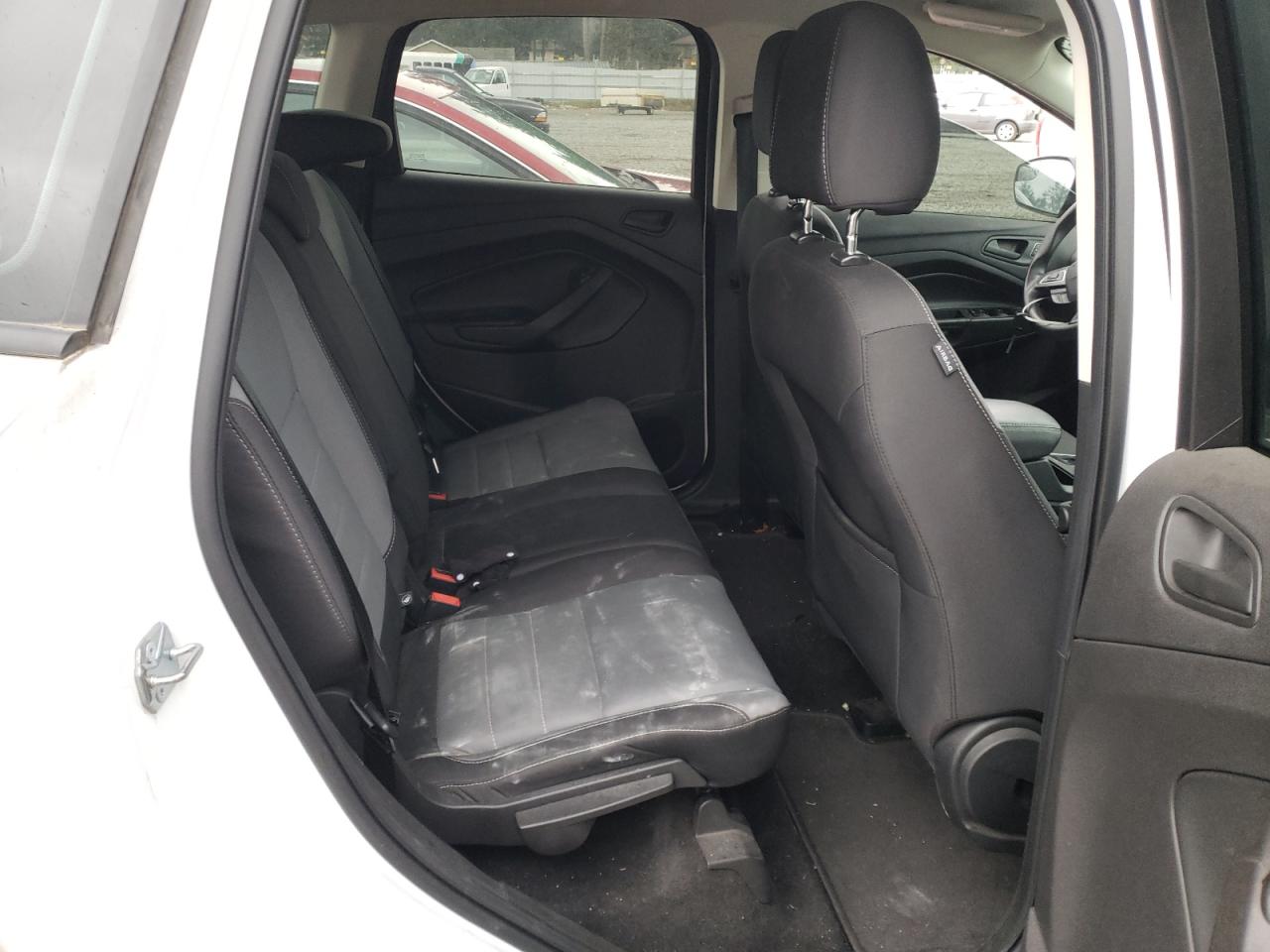Photo 6 from auction – 2017 FORD ESCAPE S with VIN 1FMCU0F76HUD20705