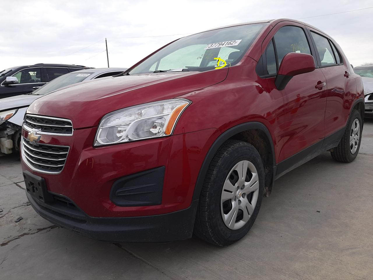 Photo 2 from auction – 2015 CHEVROLET TRAX LS with VIN KL7CJKSBXFB189402