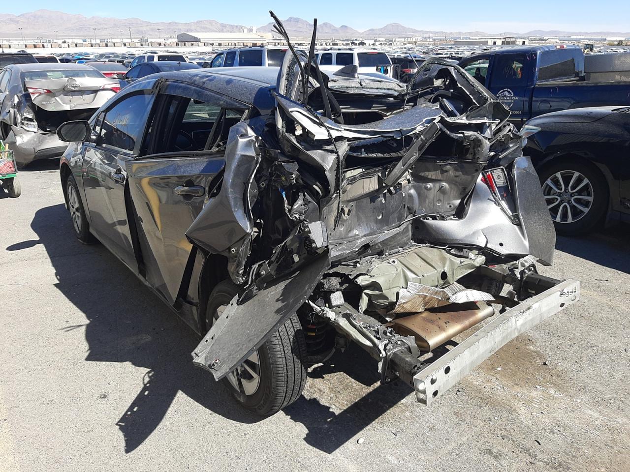 Photo 3 from auction – 2018 TOYOTA PRIUS with VIN JTDKBRFU1J3072956