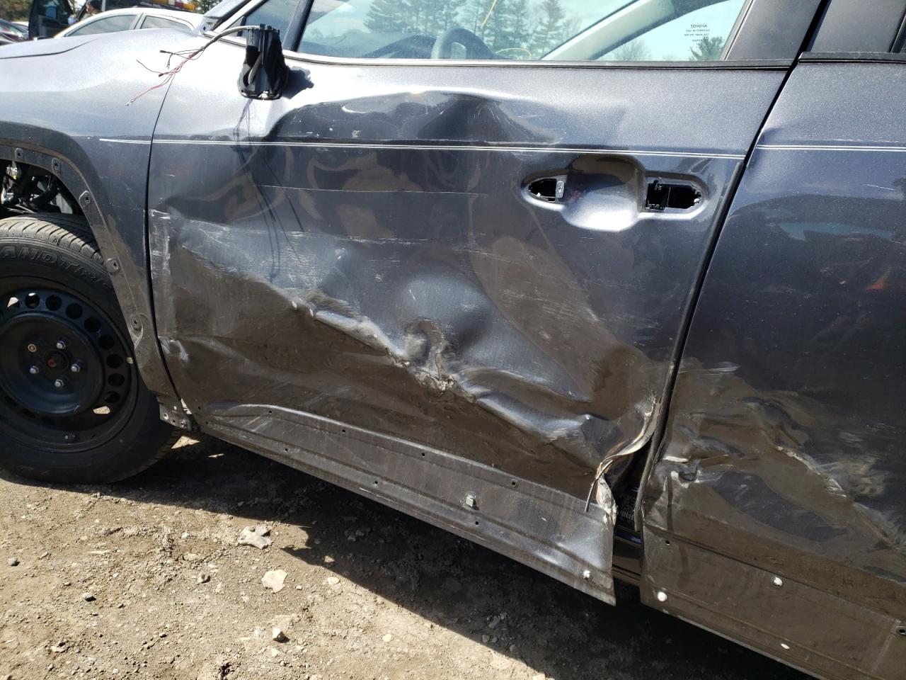 Photo 9 from auction – 2020 TOYOTA RAV4 LE with VIN 2T3K1RFV4LW098561
