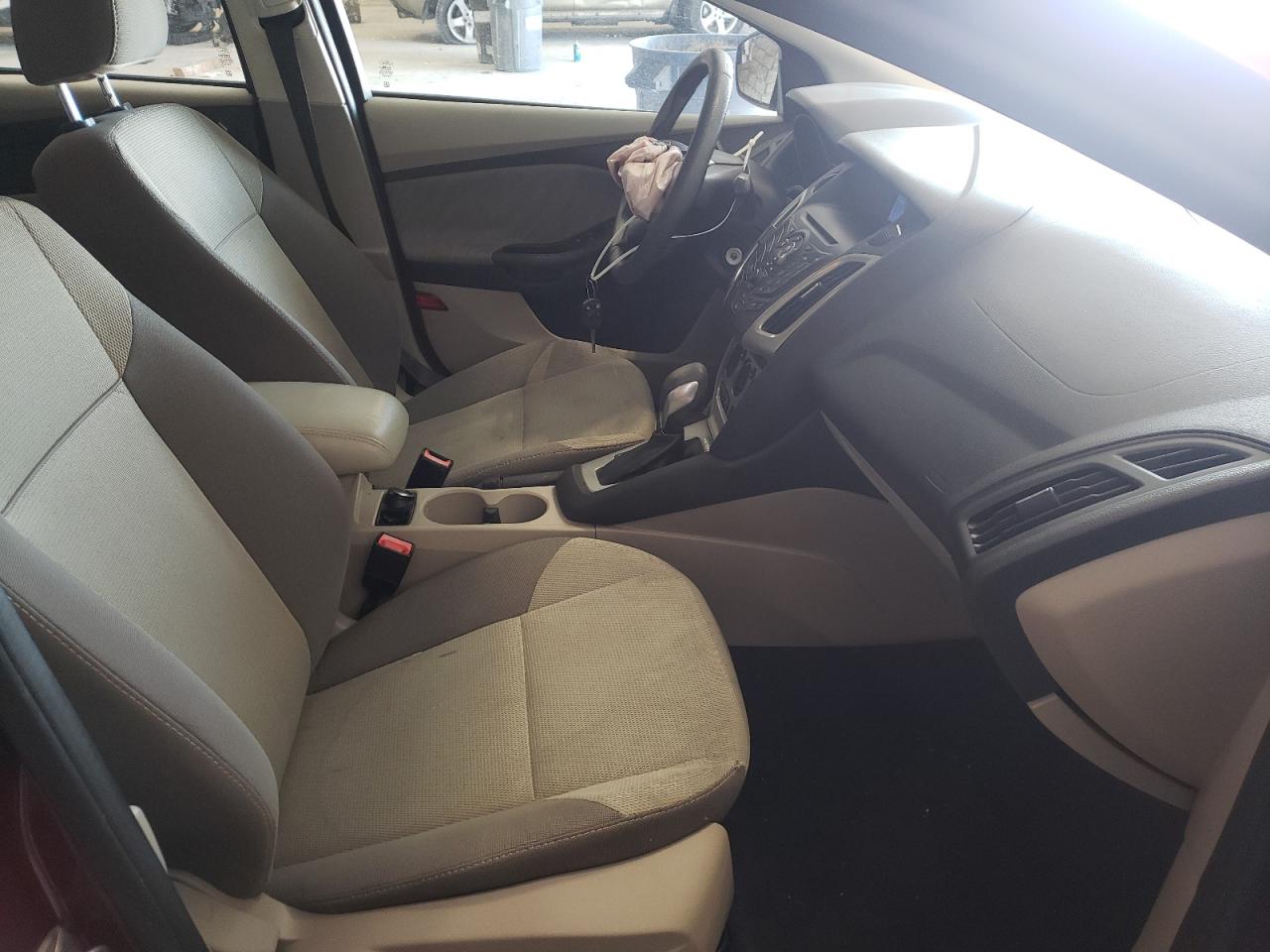 Photo 5 from auction – 2014 FORD FOCUS SE with VIN 1FADP3F22EL109689