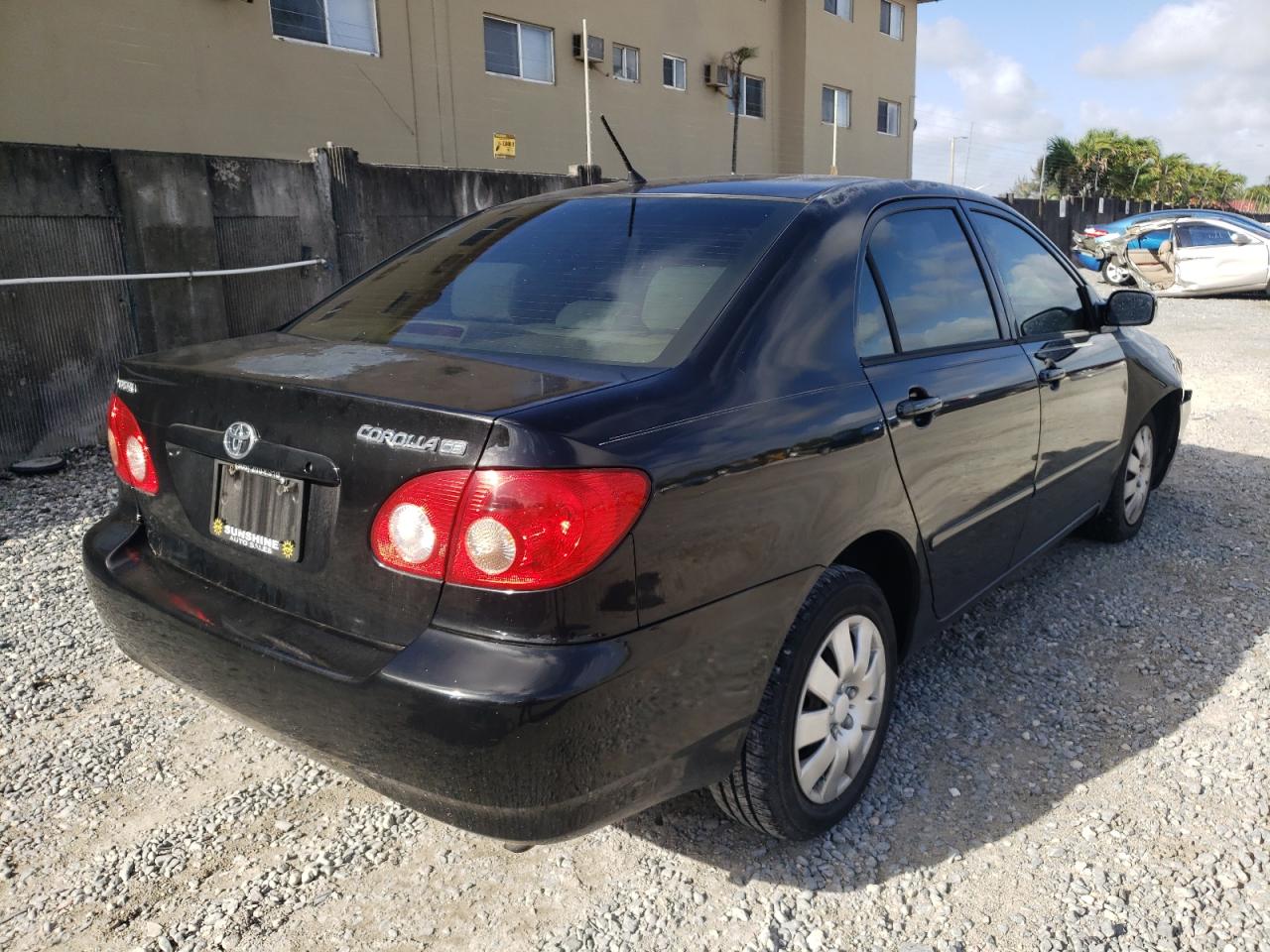 Photo 4 from auction – 2005 TOYOTA COROLLA CE with VIN 1NXBR32E75Z536691