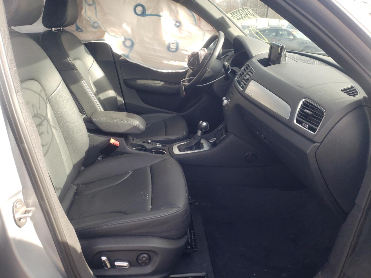 Photo 5 from auction – 2018 AUDI Q3 PREMIUM with VIN WA1ECCFS3JR019656