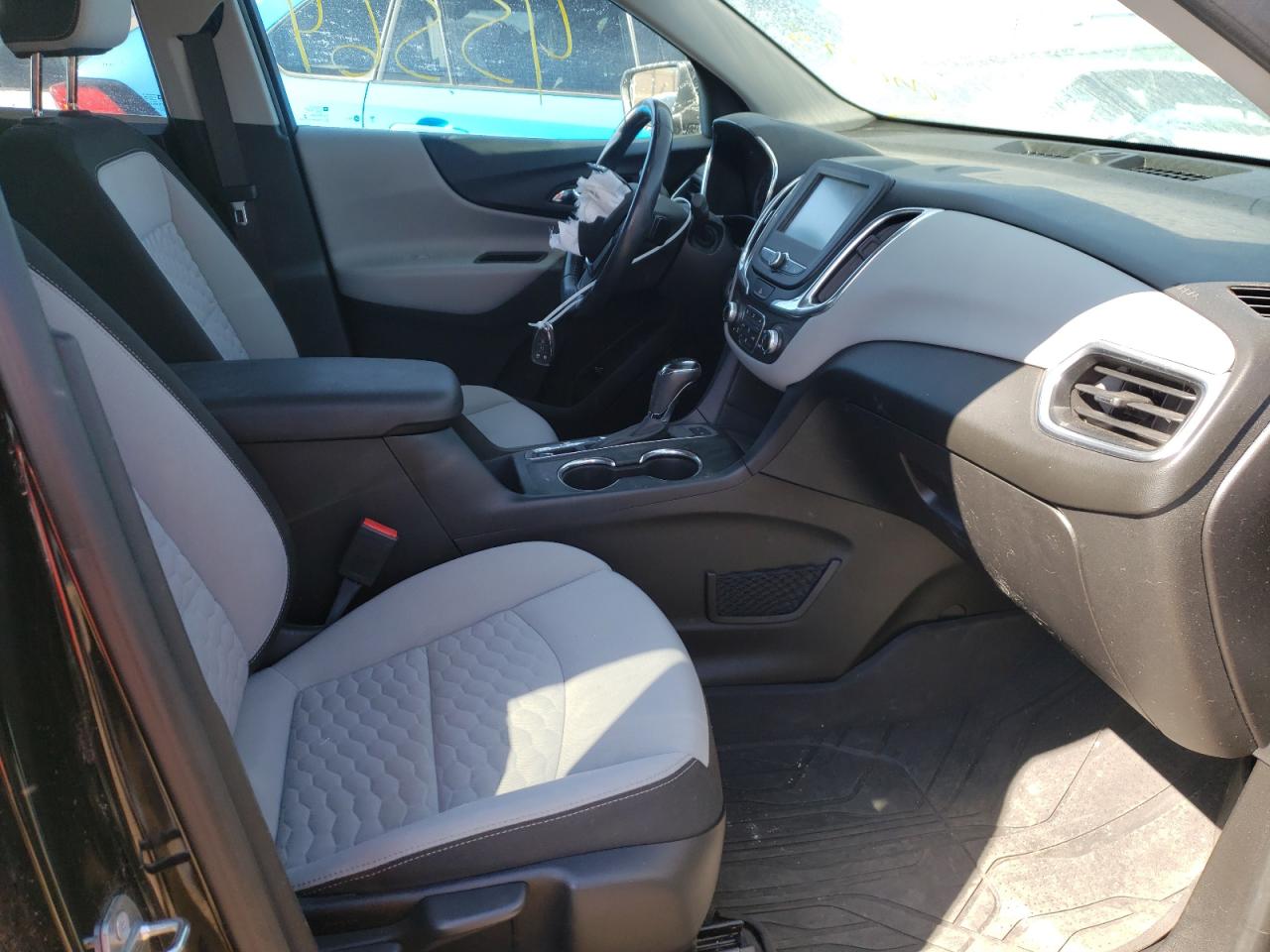 Photo 5 from auction – 2018 CHEVROLET EQUINOX LT with VIN 2GNAXTEX9J6224729