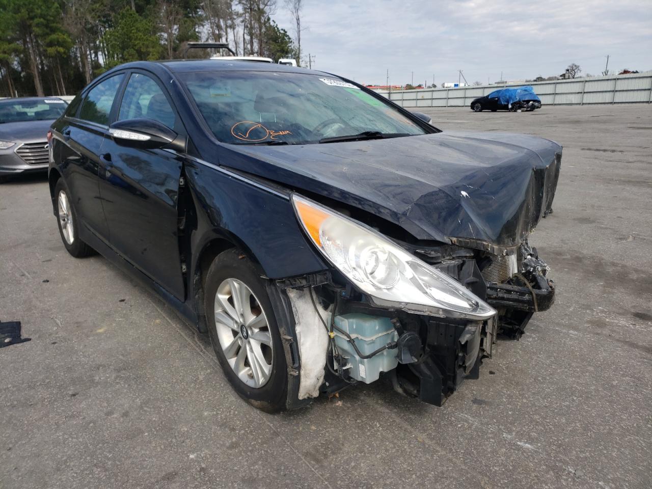 HYUNDAI SONATA GLS 2014 with VIN 5NPEB4AC6EH820643 - Photo from auction