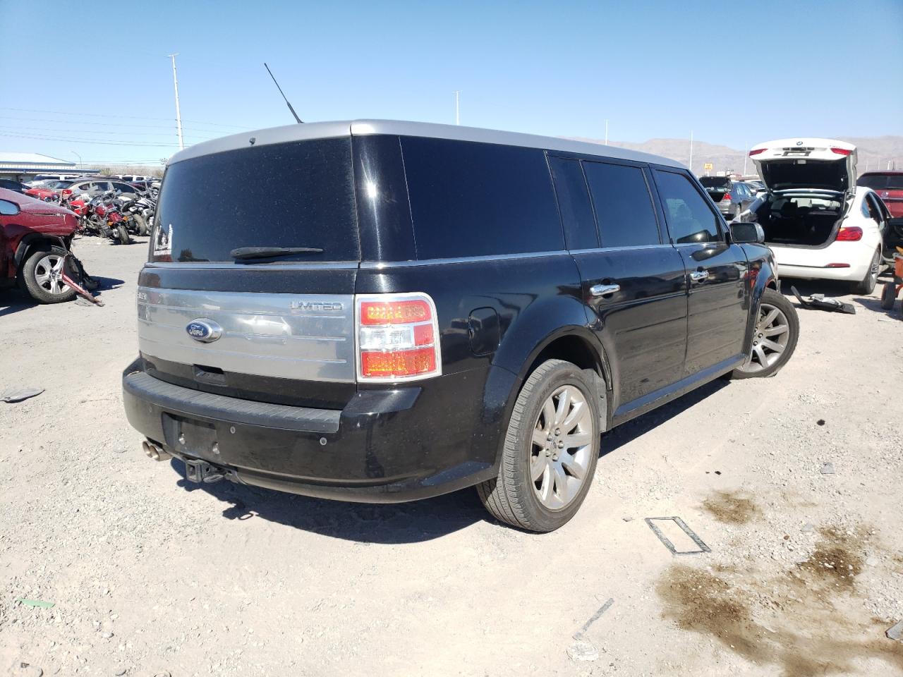 Photo 4 from auction – 2011 FORD FLEX LIMIT with VIN 2FMGK5DC1BBD19026