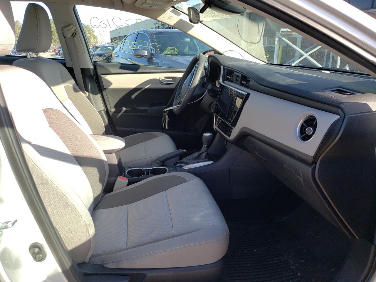 Photo 5 from auction – 2017 TOYOTA COROLLA L with VIN 2T1BURHE8HC803321