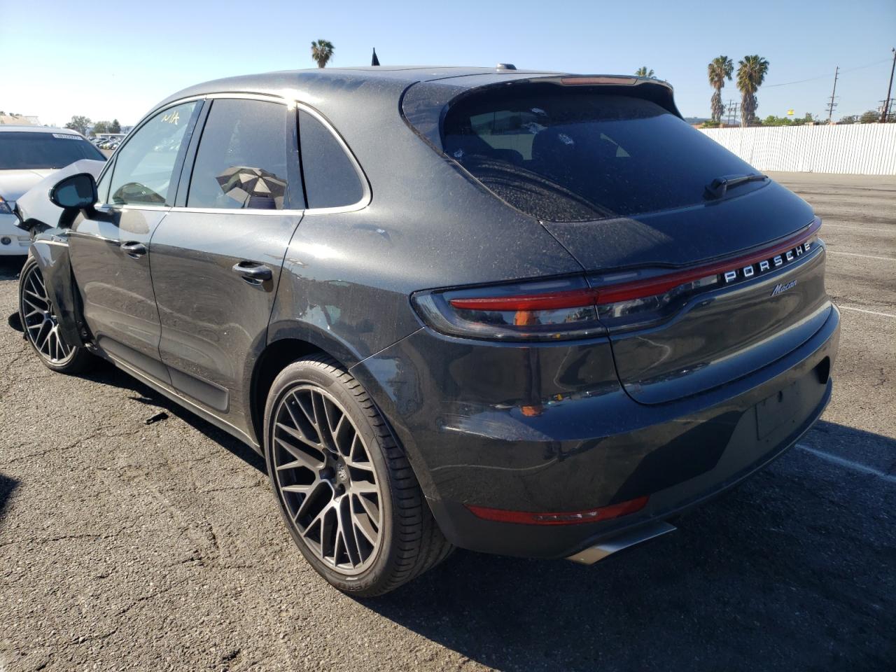 Photo 3 from auction – 2019 PORSCHE MACAN with VIN WP1AA2A59KLB02243