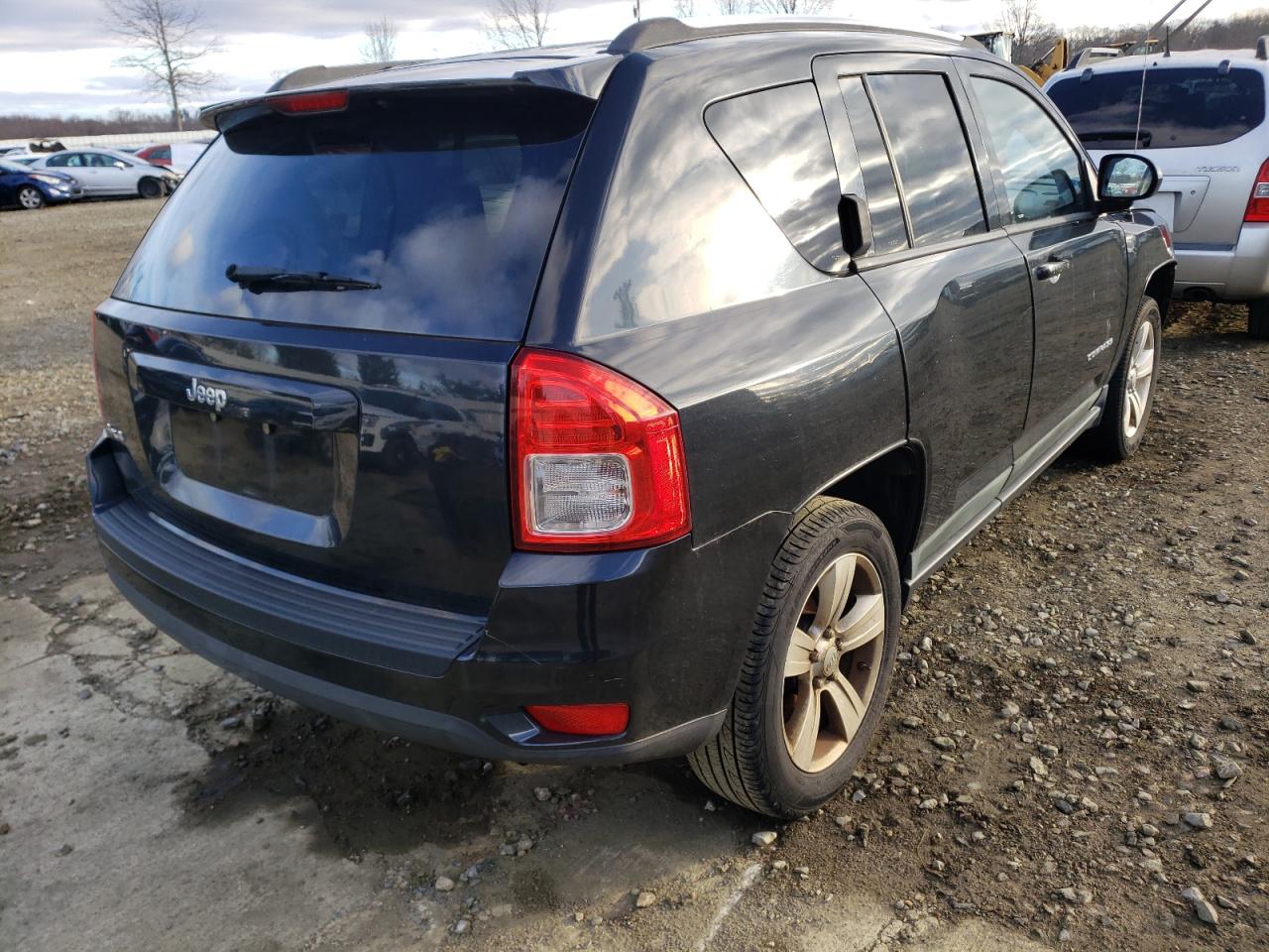 Photo 4 from auction – 2011 JEEP COMPASS SP with VIN 1J4NF1FB9BD223422