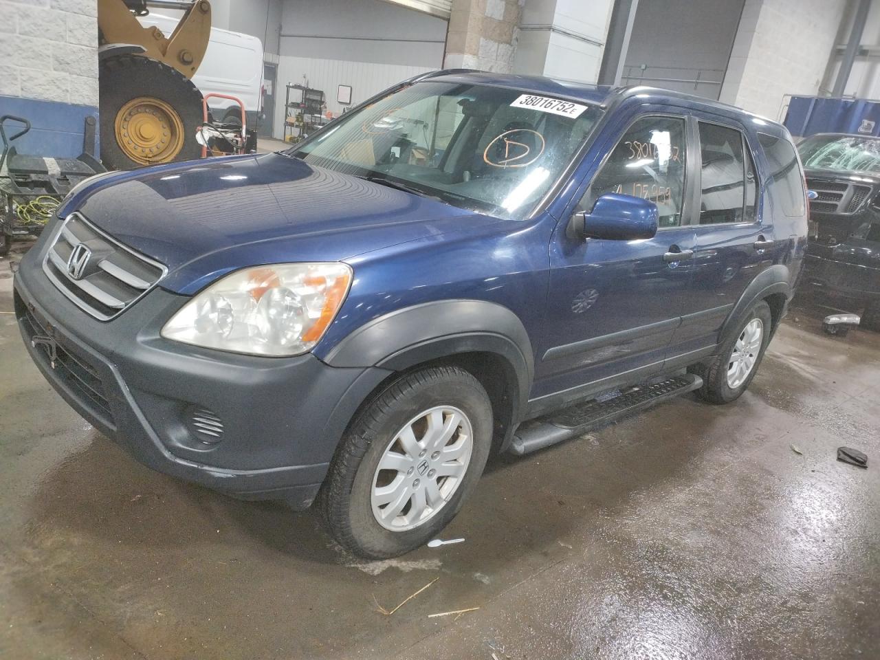 Photo 2 from auction – 2005 HONDA CR-V EX with VIN JHLRD788X5C004791