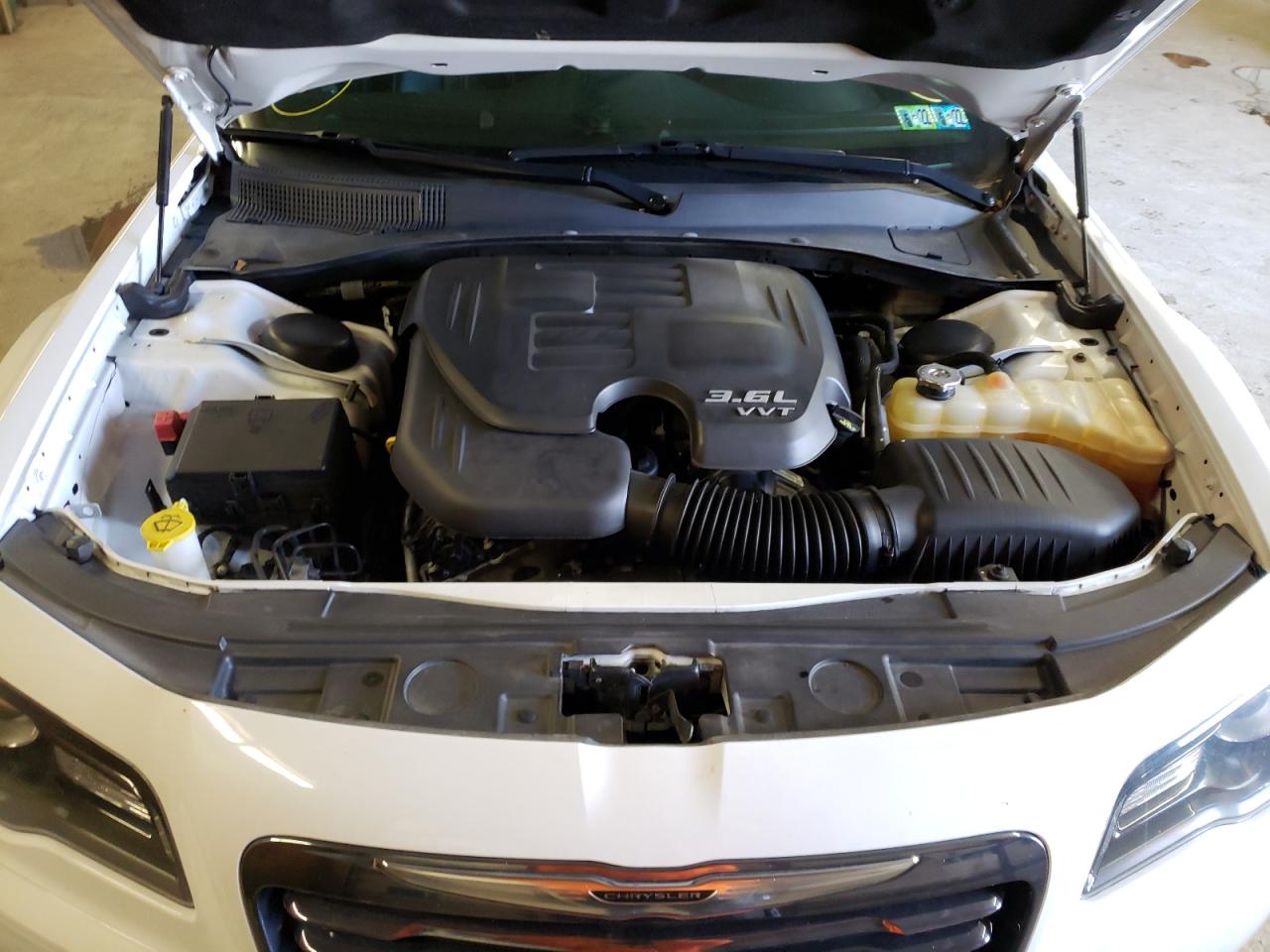 Photo 7 from auction – 2014 CHRYSLER 300 S with VIN 2C3CCAGG7EH232857