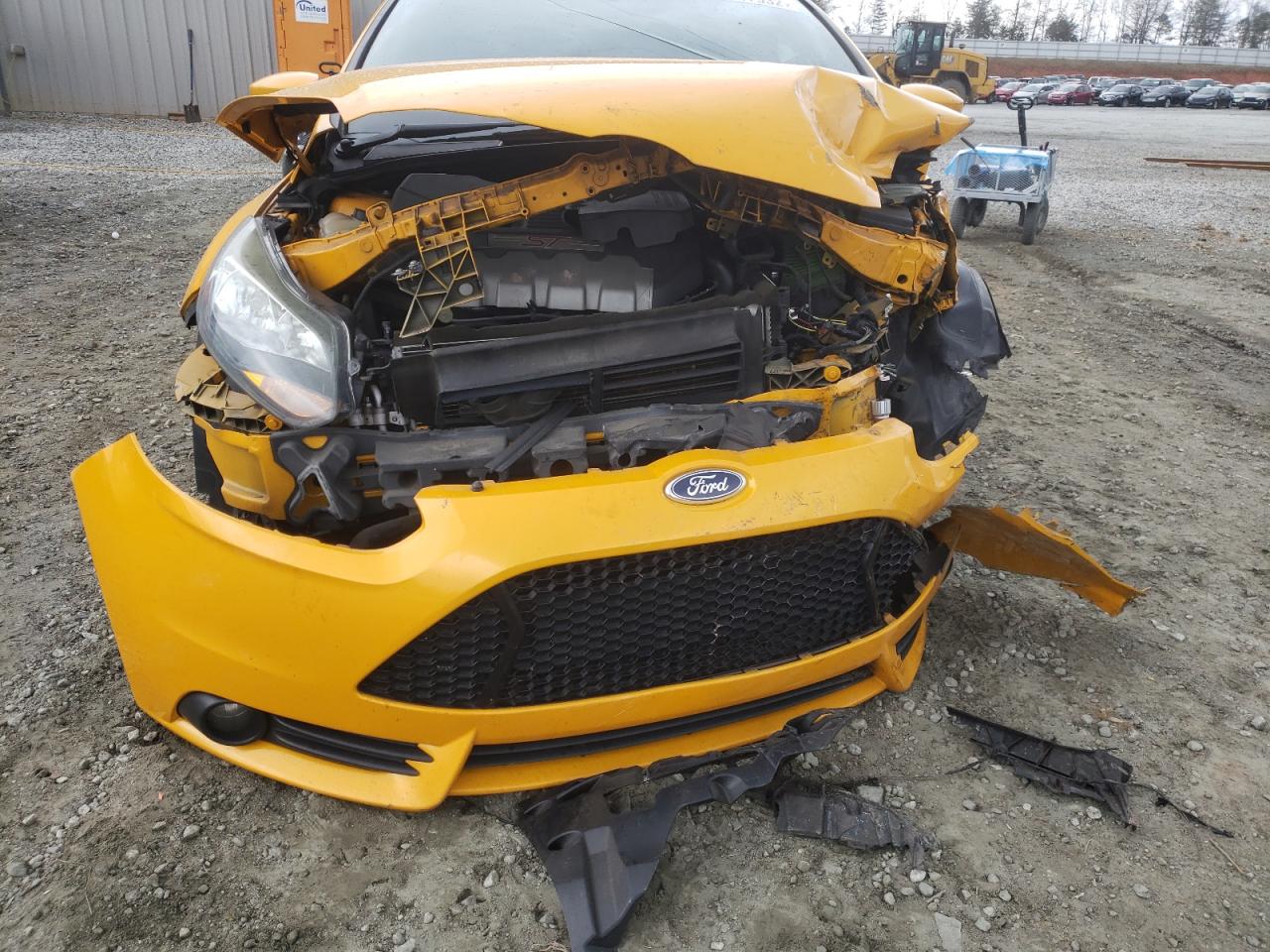 Photo 7 from auction – 2014 FORD FOCUS ST with VIN 1FADP3L91EL251842