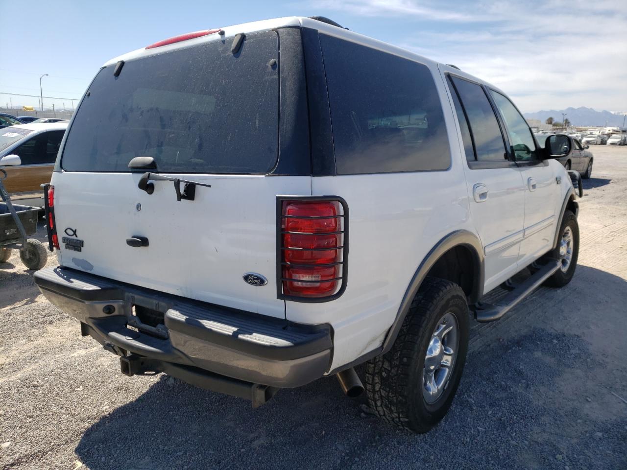 Photo 4 from auction – 2000 FORD EXPEDITION with VIN 1FMPU16L1YLA33458