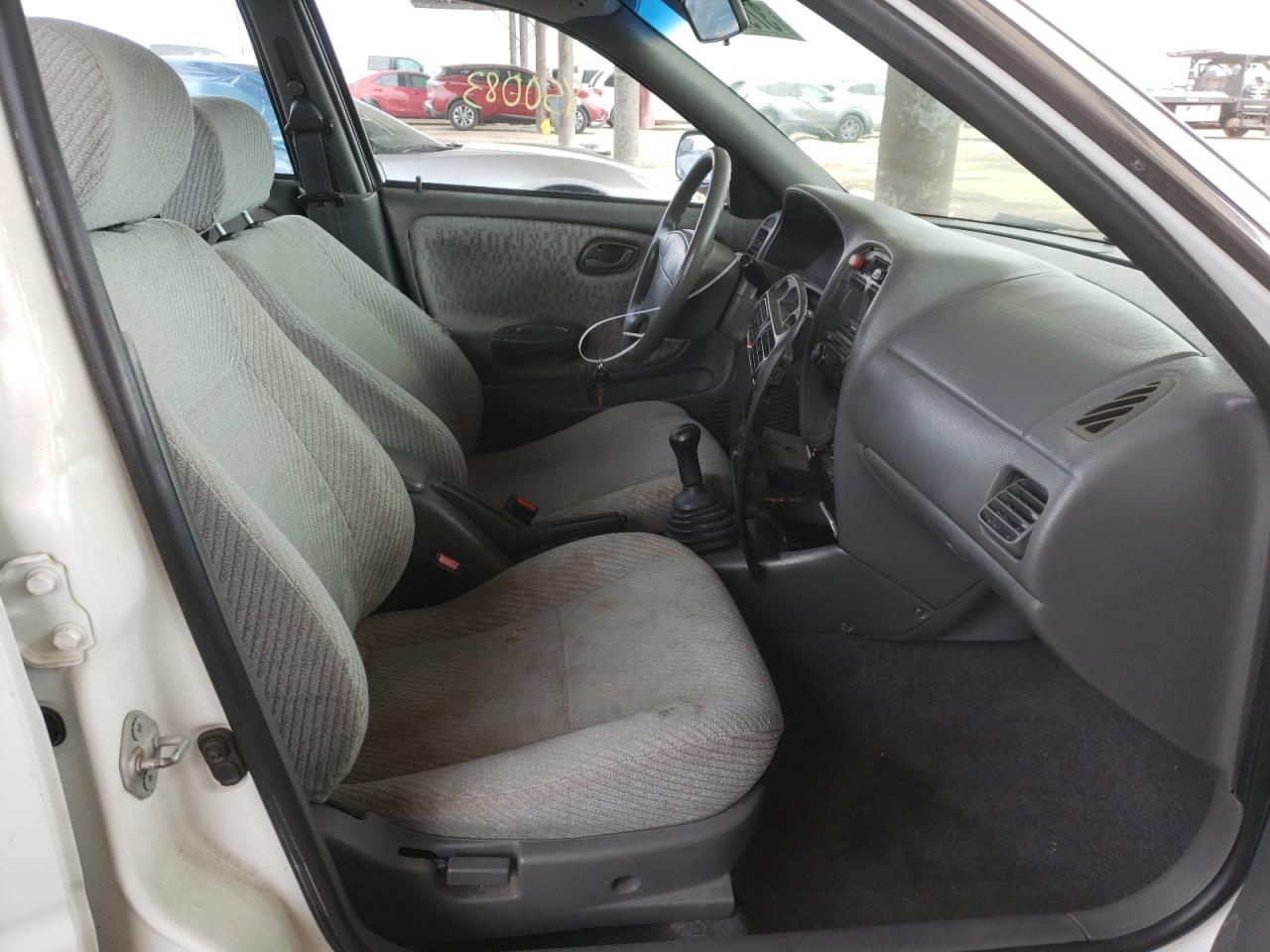 Фото 5 с аукциона – 1998 SUZUKI ESTEEM GL с VIN JS2GB31S9W5145291