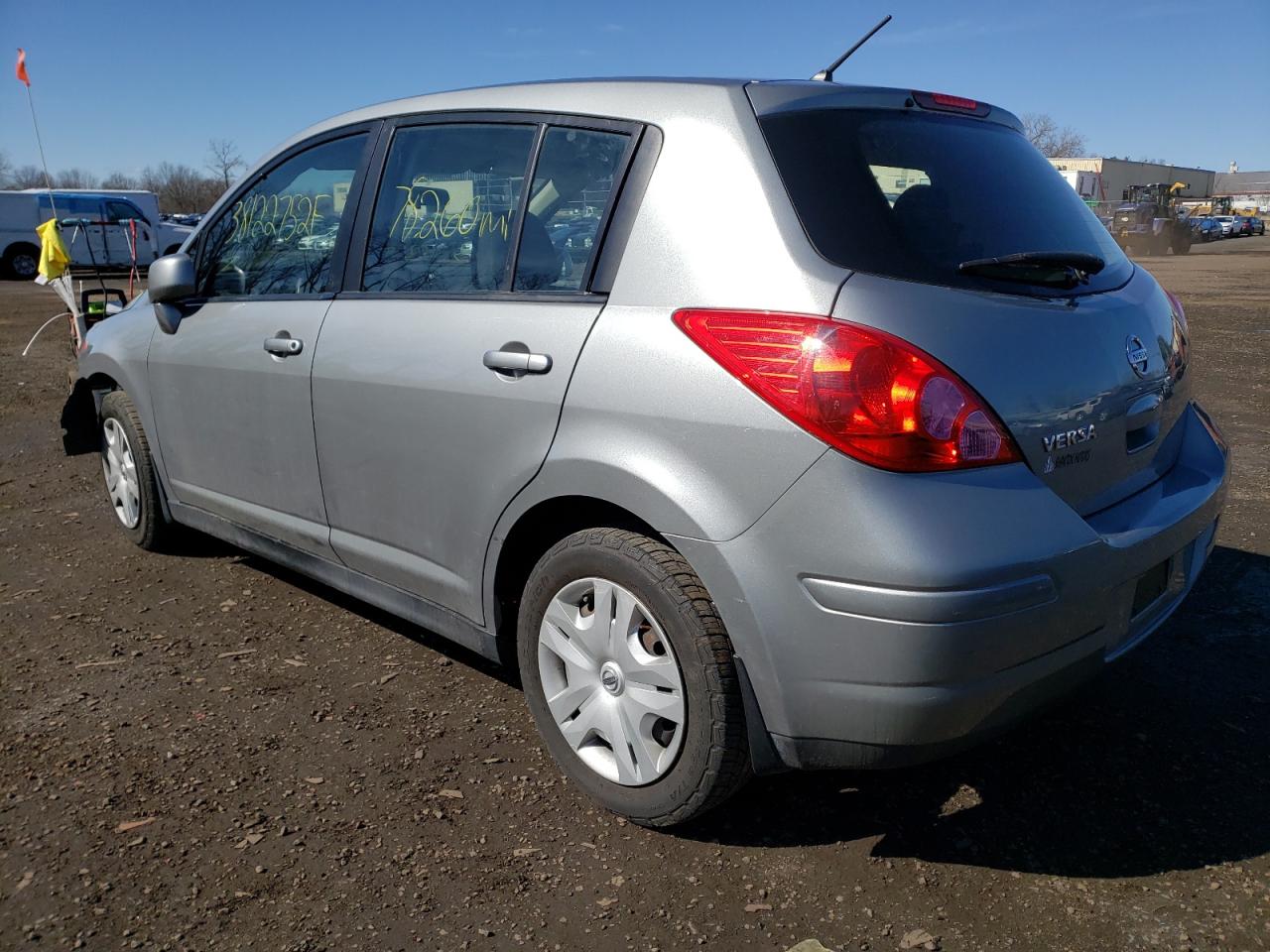 Photo 3 from auction – 2011 NISSAN VERSA S with VIN 3N1BC1CPXBL405466