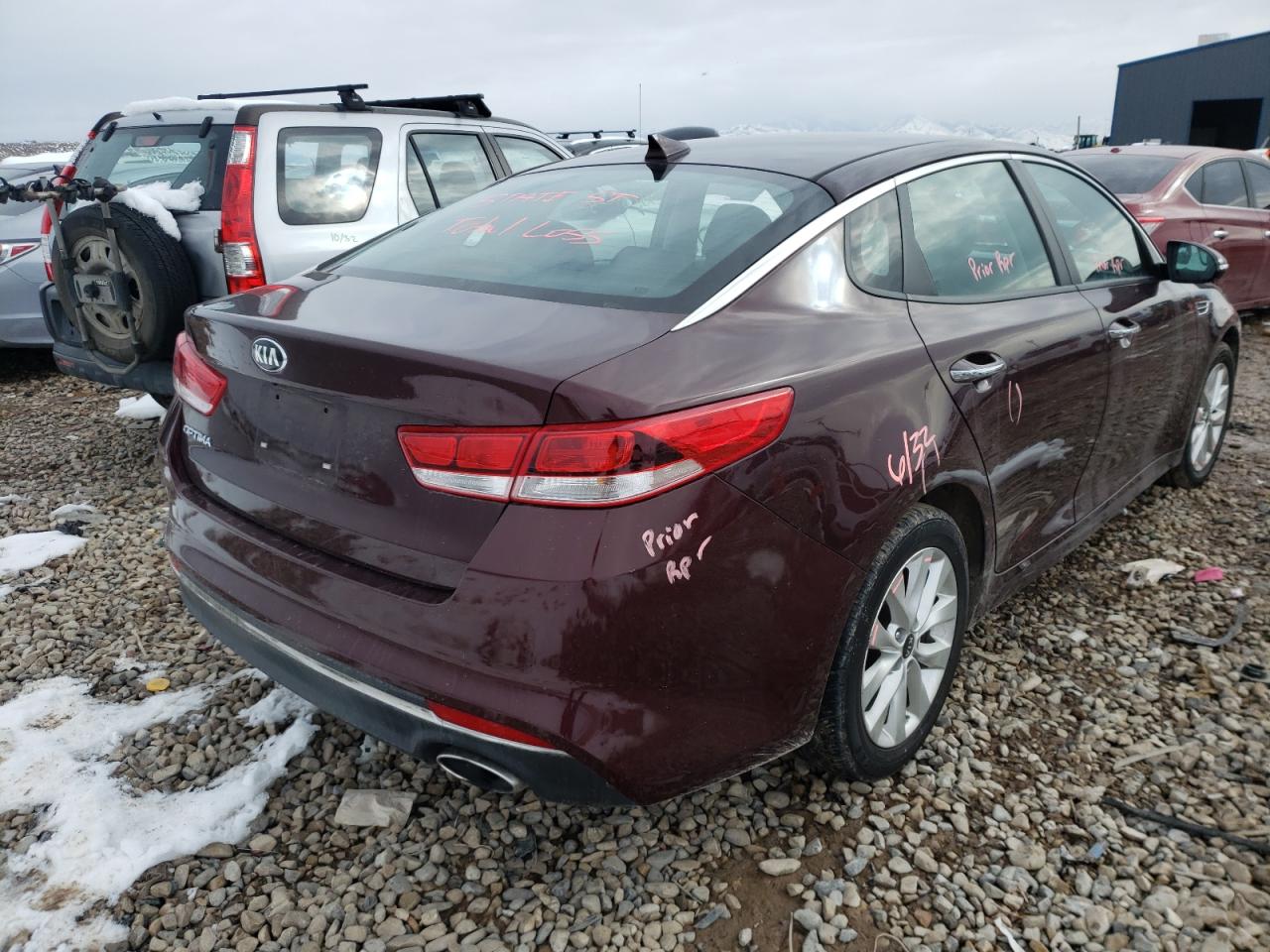 Photo 4 from auction – 2016 KIA OPTIMA LX with VIN 5XXGT4L37GG065522