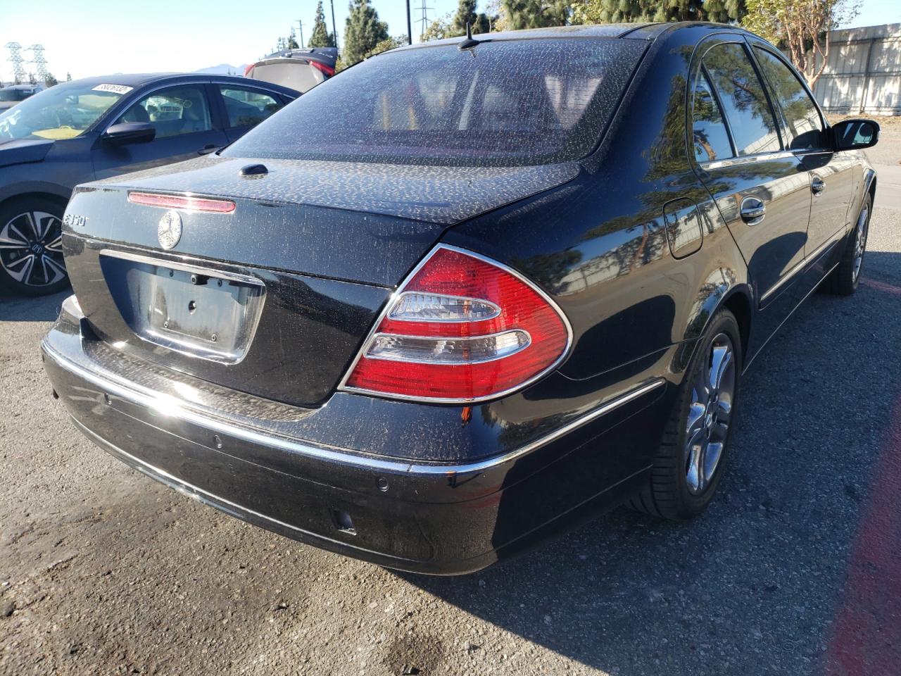 Photo 4 from auction – 2006 MERCEDES-BENZ E 350 with VIN WDBUF56J76A854580