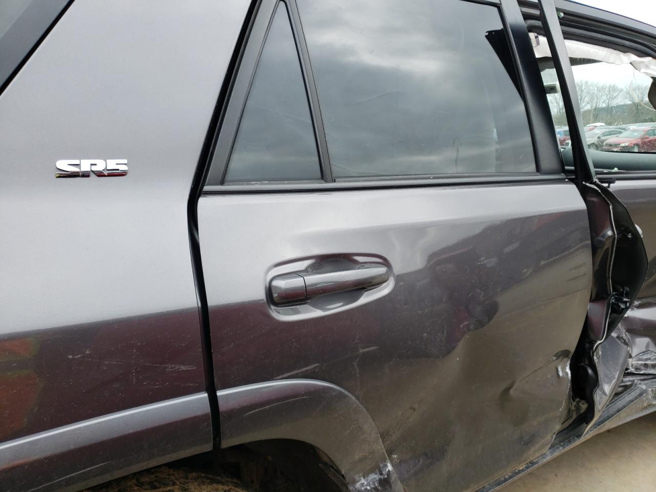 Photo 6 from auction – 2015 TOYOTA 4RUNNER SR with VIN JTEBU5JR7F5208455